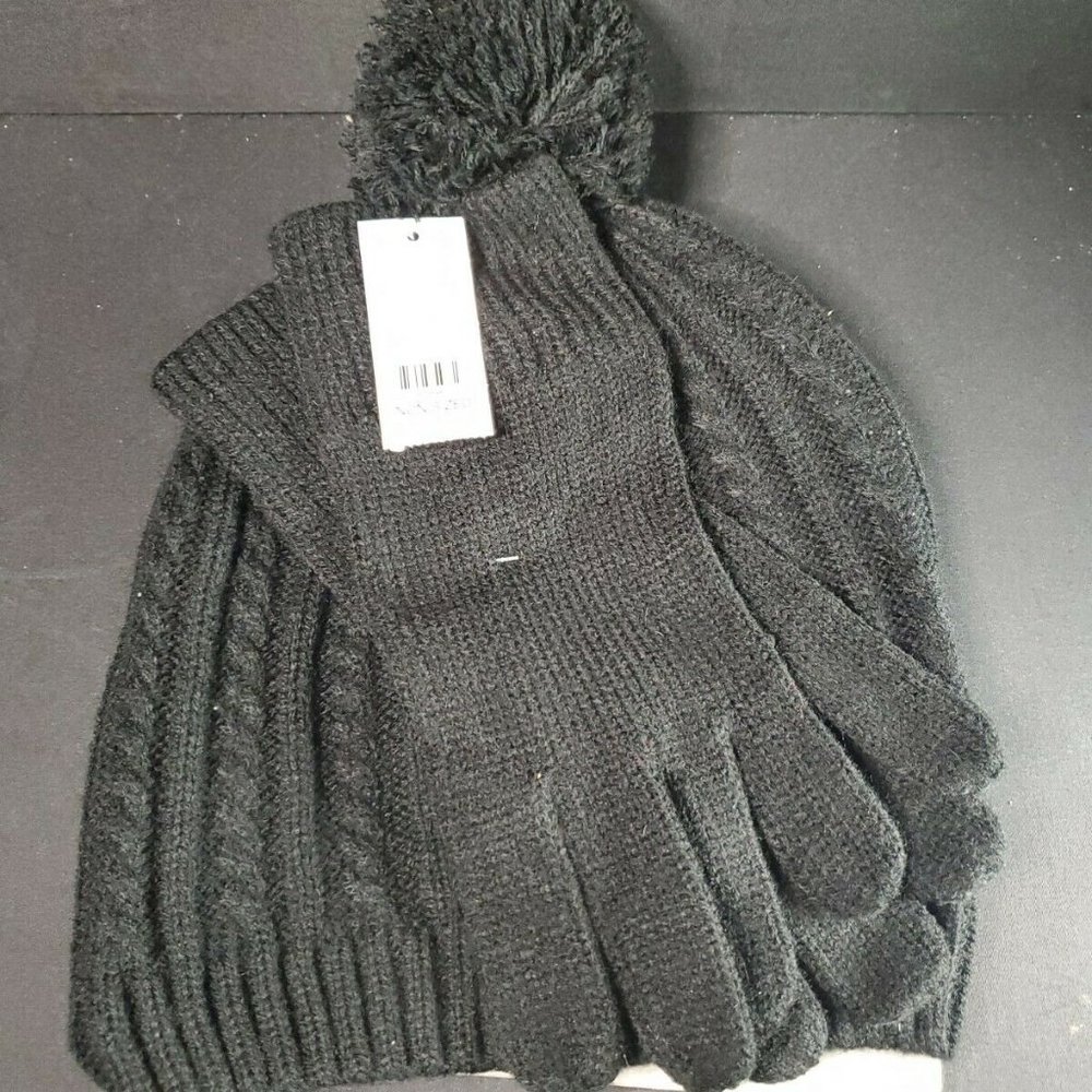NY&C New York And Company Hat Beanie And Gloves Gray Woman